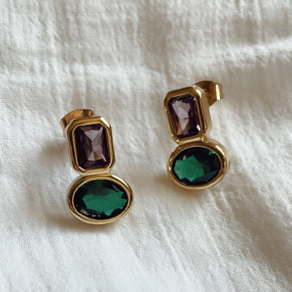 Emerald Rush Studs - Picture 5 of 5